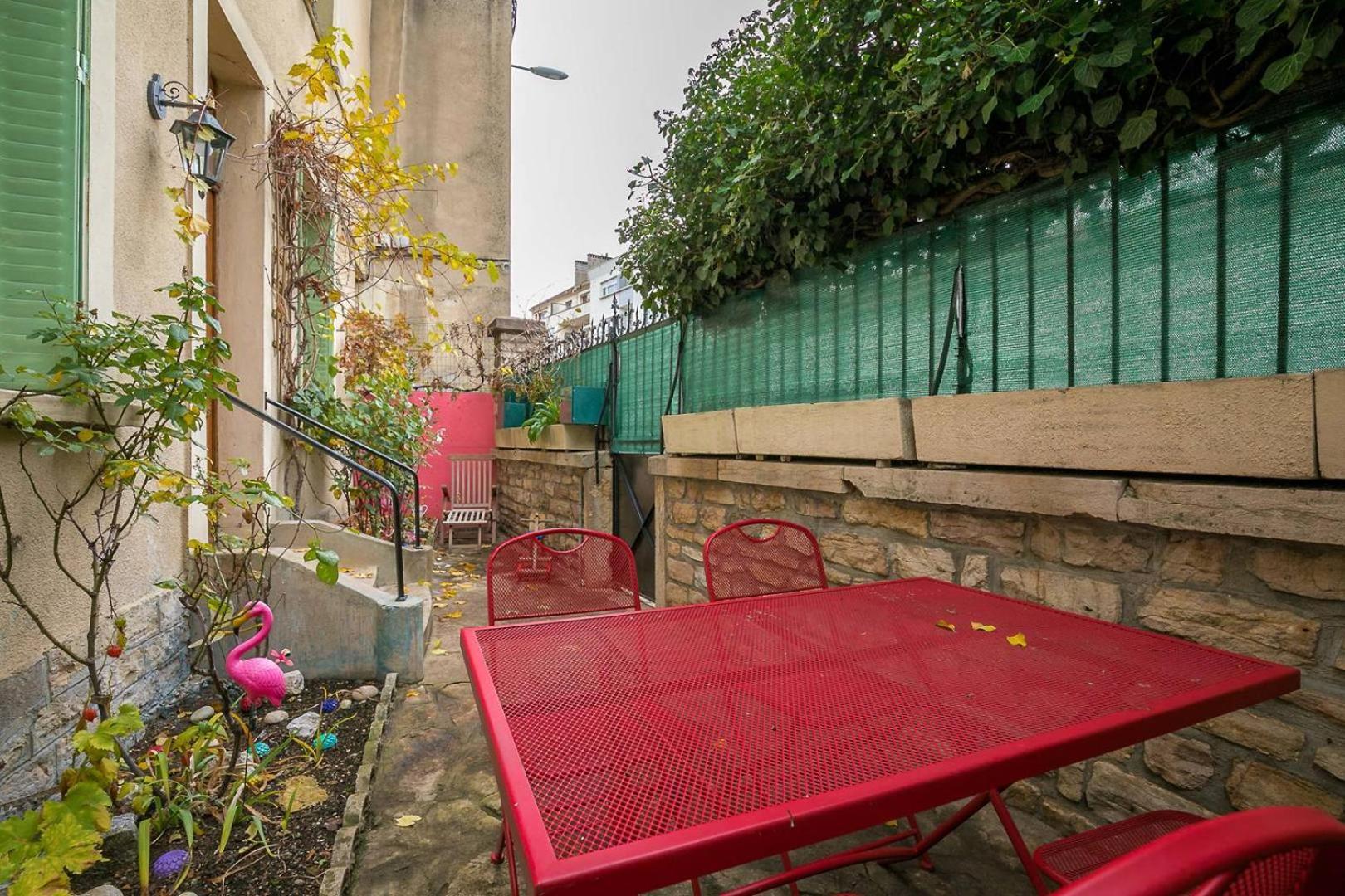 Le Daily Painting Plongee Dans Les Annees Sixties Apartment Dijon Exterior photo